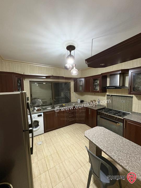 شقة مميزة مساحة 154م طابق أول للبيع في عمان - الجبيهة