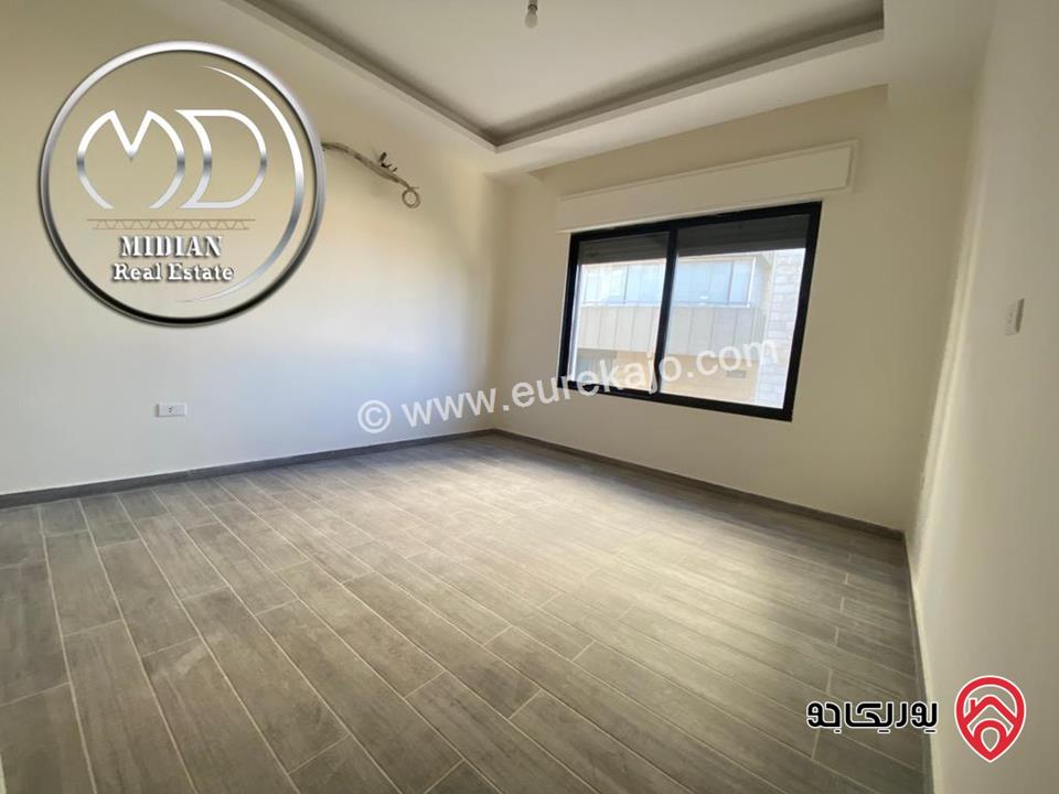 شقة دوبلكس فارغة للايجار طابق أخير مع روف في عمان - دير غبار مساحة 220م مع تراسات تشطيبات و ديكورات عصرية فاخرة