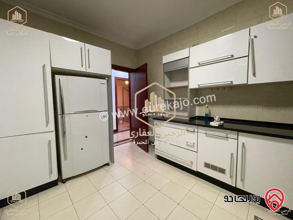 شقة دوبلكس فاخرة طابق ثالث مساحة 220م للايجار في عمان - الرابية