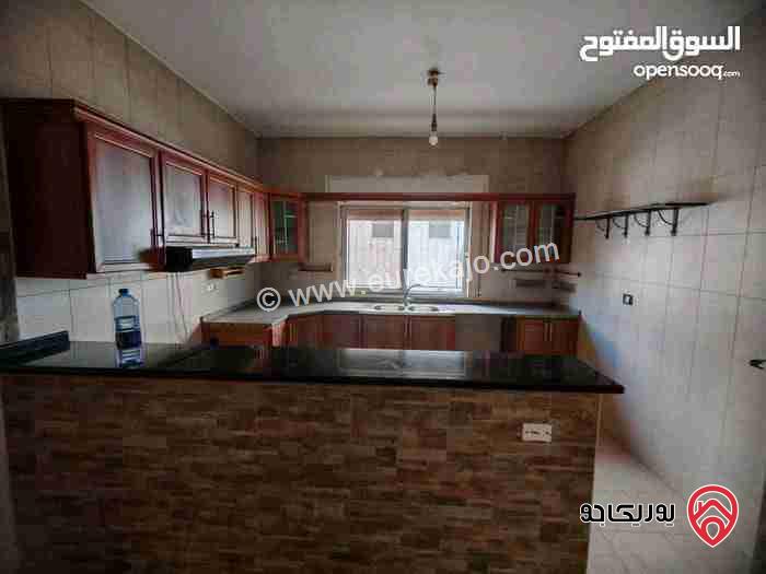 شقة فارغة مساحة 120م طابق أول للايجار في عمان - ام السماق 