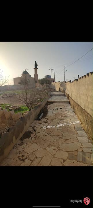 أرض مساحة 1 دونم و 420م للبيع في مادبا - ذيبان 