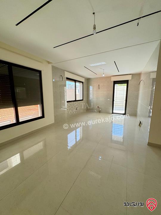 شقة فاخرة شبه ارضية مساحة 180م للبيع في عمان - ربوة عبدون