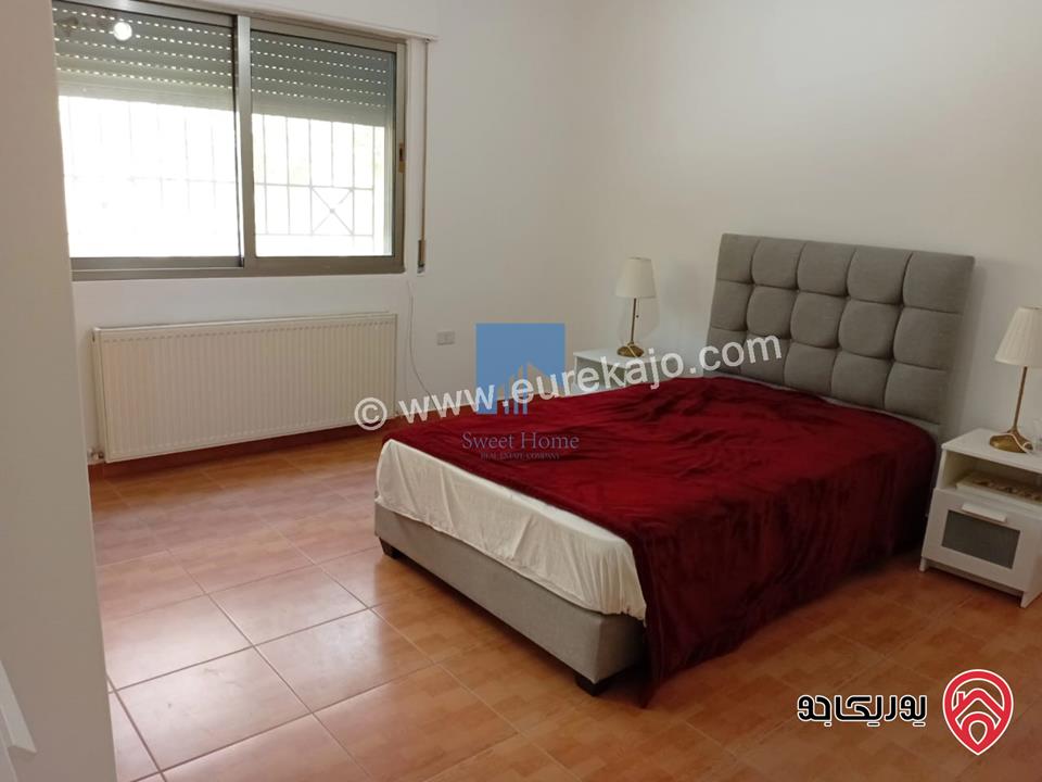 شقة أرضية مساحة 185م مع ترس 30م تشطيب سوبر ديلوكس للبيع في عمان - تلاع العلي