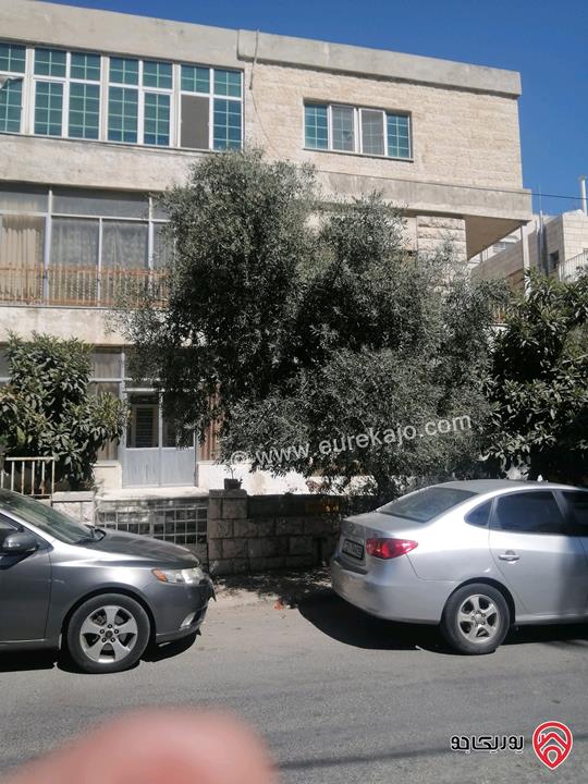 فيلا مساحة 450م على أرض 495م للبيع في عمان - منطقة الدوار السادس 