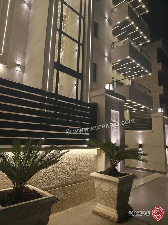 شقة طابق أرضي دوبلكس مساحة 219م مع ساحات خارجية عدد 2 بمساحة 100م للبيع في اربد