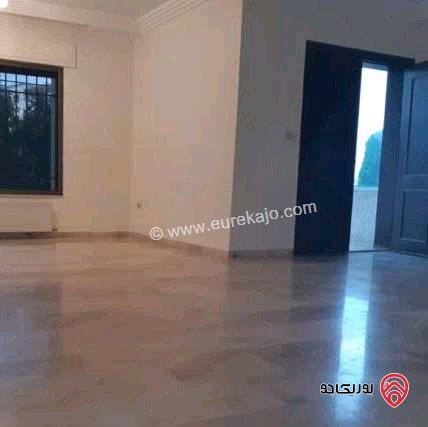شقة أرضية مساحة 200م للايجار في عمان - حي الصحابة