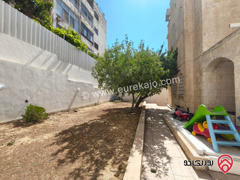 فيلا متلاصقة مميزة مساحة 350م على أرض 520م للبيع في عمان - تلاع العلي