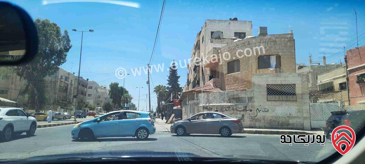 بيت مستقل مساحة 232م مساحة البناء 300م  للبيع في عمان - جبل النزهة