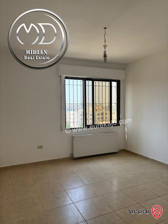 شقة فارغة للايجار في عمان- الجندويل مساحة 170م طابق ثالث سوبر ديلوكس اطلالة جميلة بسعر مميز