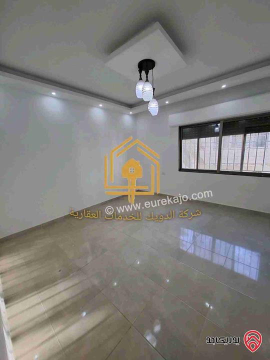 شقة جديدة لم تسكن طابق اول مساحة 130م للإيجار في عمان - صويلح 