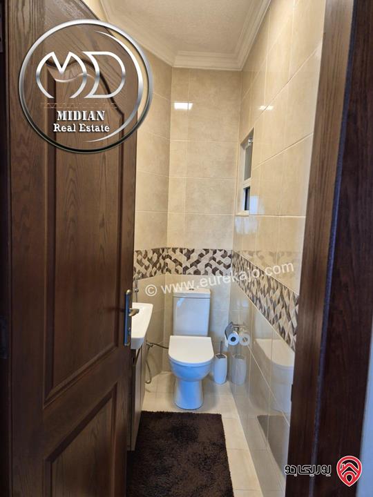 شقة فارغة للايجار في عمان - الجندويل مساحة 130م طابق ثالث تشطيبات ديكورات فاخرة اطلالة جميلة بسعر مميز