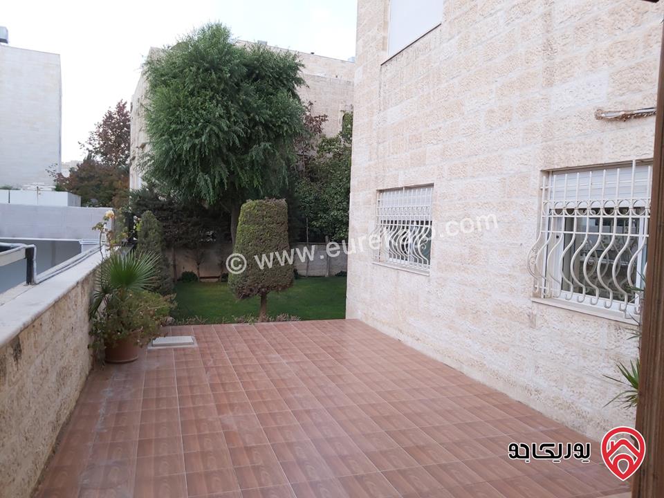 شقة ارضية  مع حديقة مساحة 200م للبيع في عمان - دير غبار