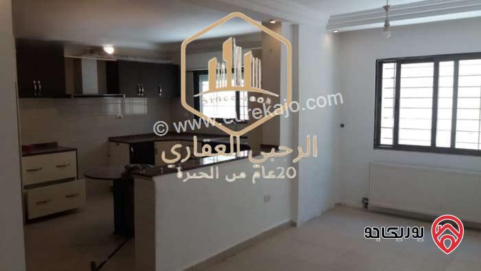 شقة شبه ارضية مساحة 180م داخلي و 40م ترس ومدخل مستقل للايجار في عمان - خلدا 