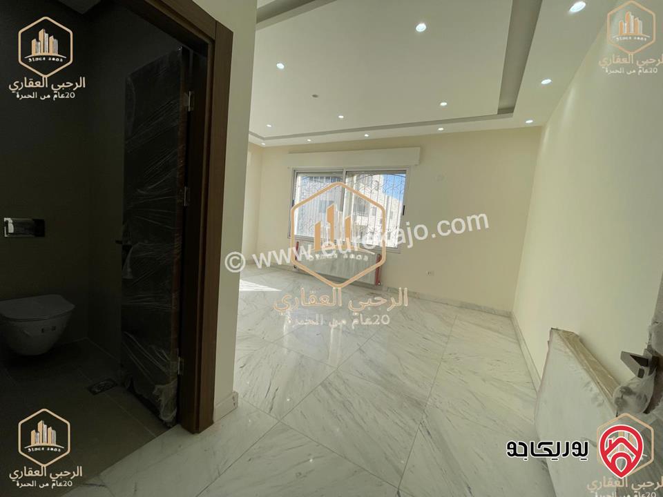 شقة طابق ثاني مساحة 190م للايجار في عمان - الرابية