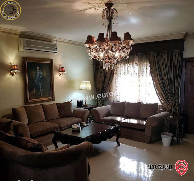 شقة أرضية فاخرة للبيع في جبل عمان  - خلف قصر زهران 190م تشطيب سوبر ديلوكس بسعر مغري