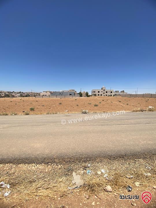 قطعة أرض مساحة 693م للبيع في عمان - منطقة سحاب / الخشافيه من المالك مباشرة مربعة ومنطقة سكنية وواصل الخدمات