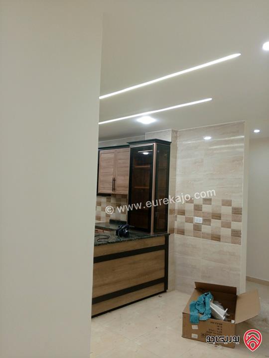 شقة طابق ثالث مساحة 188م للايجار في عمان - طبربور 