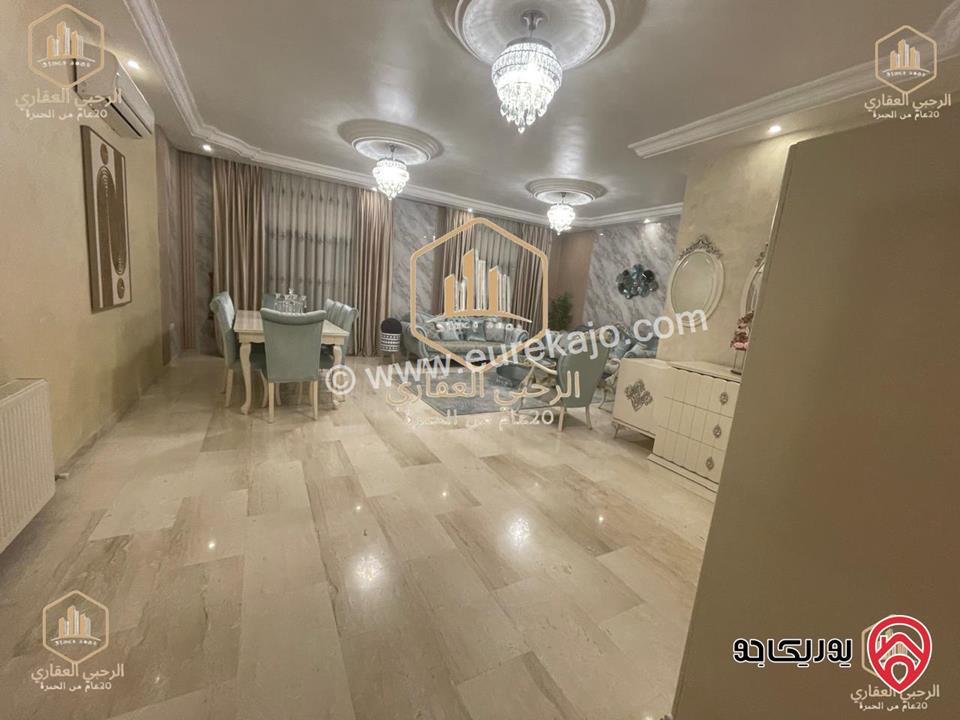 شقة طابق ثالث مع رووف سوبر ديلوكس مساحة 450م للايجار في عمان - خلدا