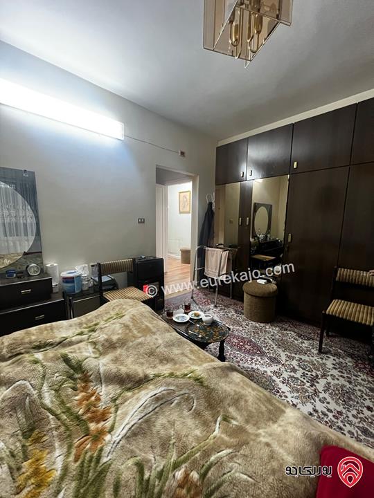  شقة مميزة طابق أول مساحة 189م للبيع في عمان - أم السماق