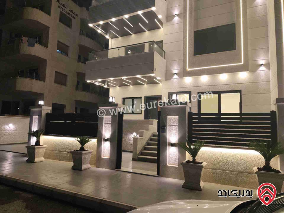 شقة طابق أرضي دوبلكس مساحة 219م مع ساحات خارجية عدد 2 بمساحة 100م للبيع في اربد