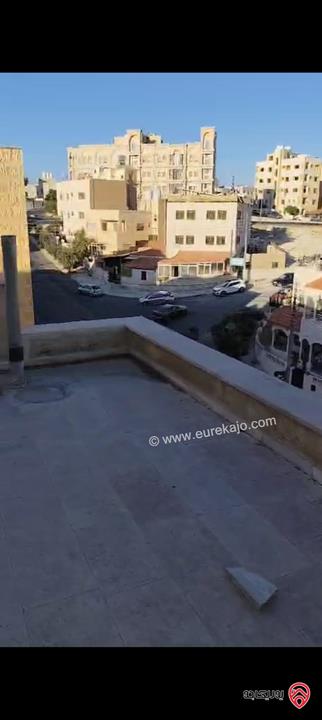 شقة مساحة 170م طابق ثالث مع روف للبيع في عمان - المرقب