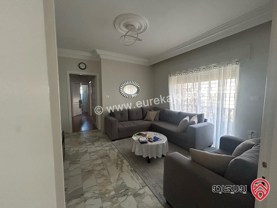 شقة طابق ثالث مساحة 195م للبيع في عمان - الشميساني 