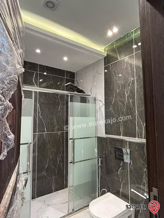 شقة جديدة أرضية مساحة 180م للبيع في عمان - البنيات 