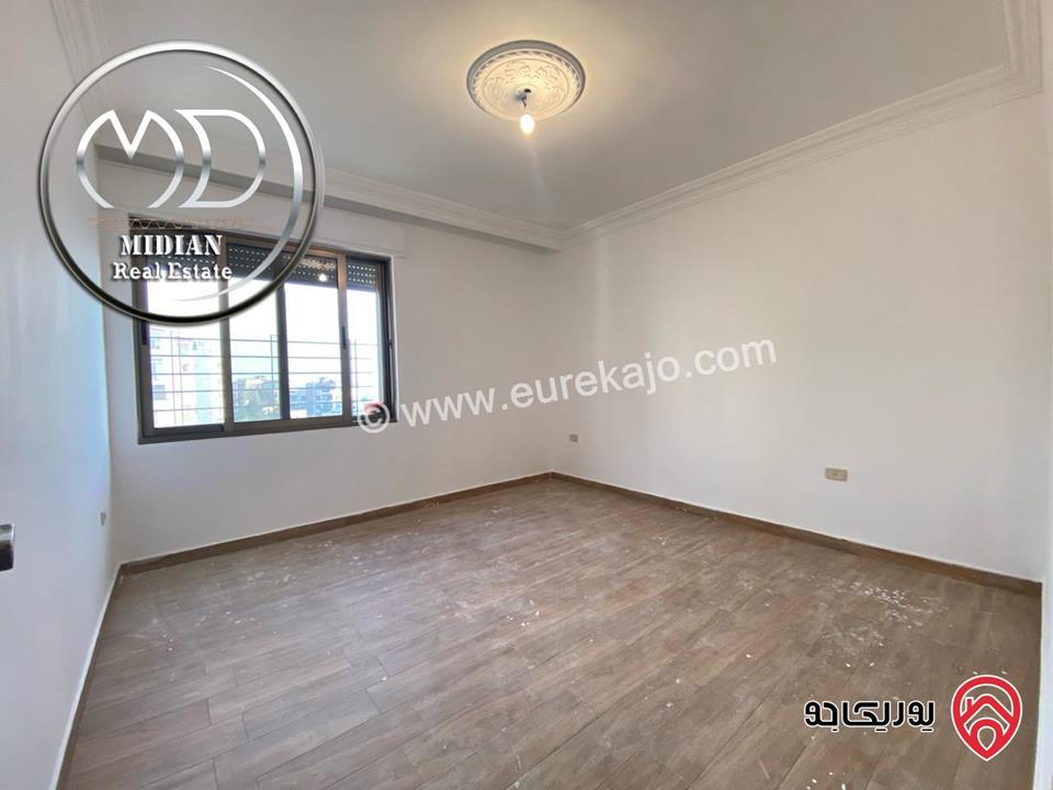 شقق طابقية فارغة للايجار في عمان - خلدا مساحات 300م 4 نوم تشطيبات ديكورات فاخرة اطلالة رائعة