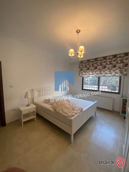 شقة شبه أرضية 200م مع ترسات 80م تشطيب سوبر ديلوكس للبيع في عمان - خلدا