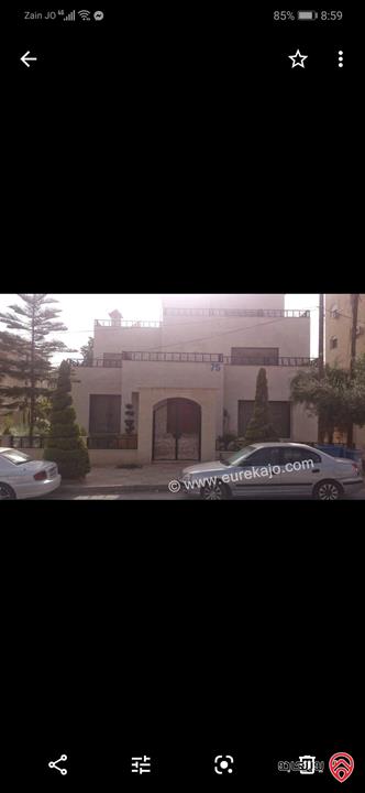 فيلا مساحة 750م على أرض 850م للبيع في عمان - أم أذينة