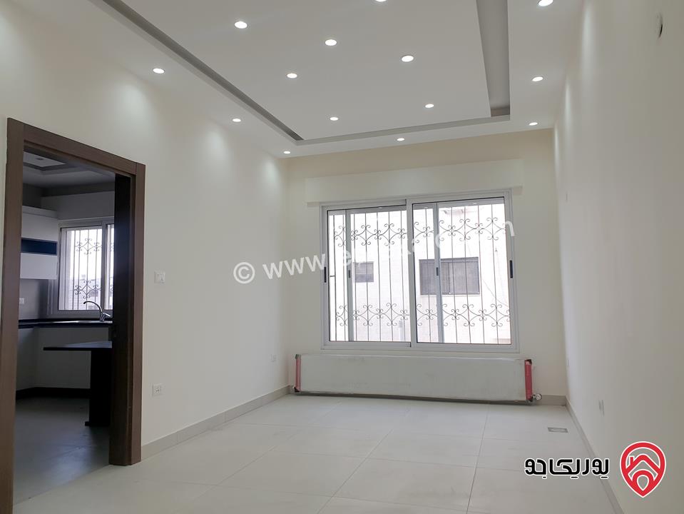 شقة فخمة و جديدة مساحة 180م طابق ثاني للايجار في عمان - الرابية