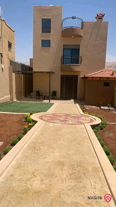 مزرعة مساحة البناء 100م على أرض 4 دونم و 952م للبيع في البحر الميت - الروضة