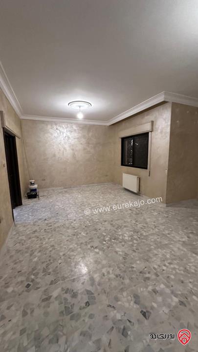 شقة طابق أول مساحة 110م للبيع في عمان - جبل المنارة