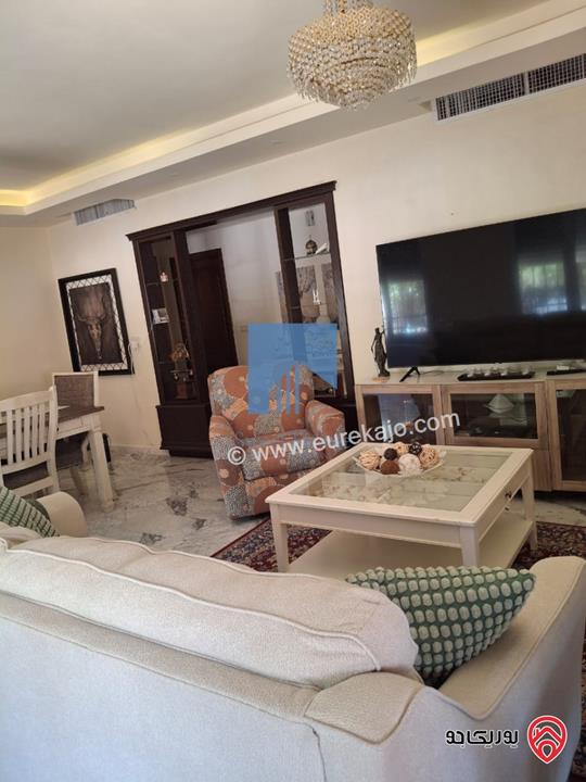 شقة أرضية فاخرة للبيع في عمان - ضاحية النخيل 186م مع ترس 70م بسعر مغري