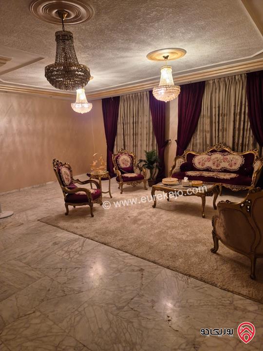 شقة طابق اول مساحة 204م للبيع في عمان - خلدا 