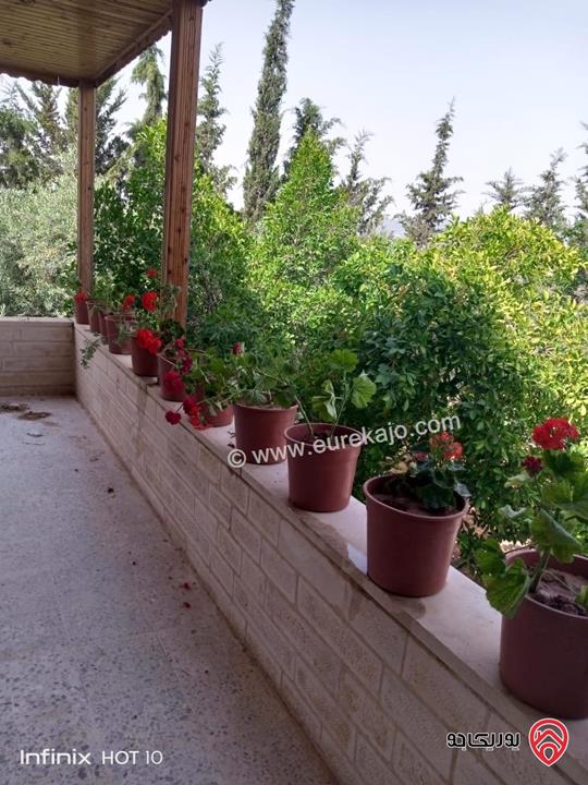 فيلا مساحة 500م على أرض 3 دونم و 750م للبيع في جرش 