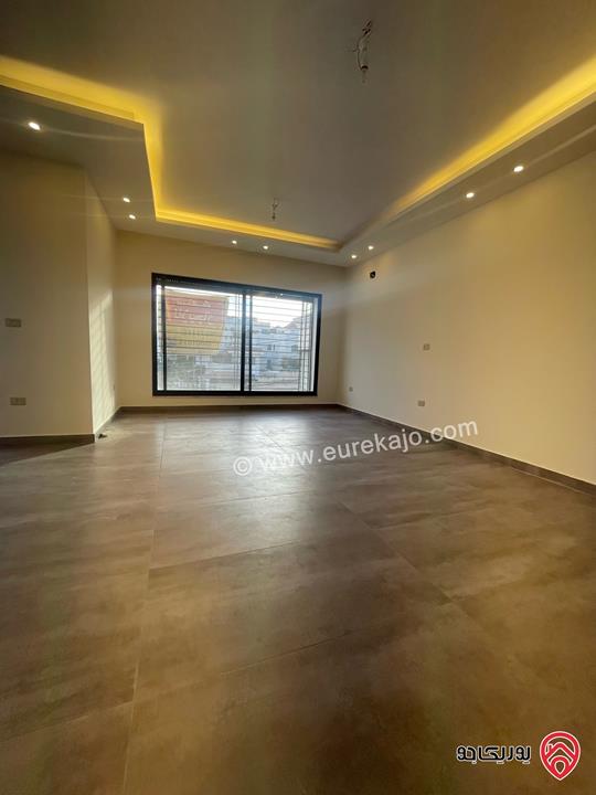 شقة طابق أول مساحة 180م للايجار في عمان - الكرسي