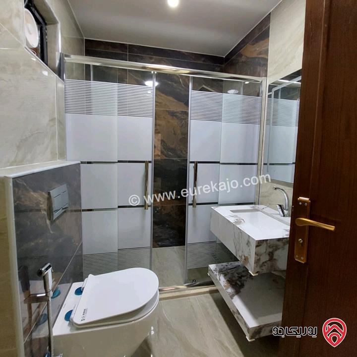 شقة مساحة 135م طابق ثالث للبيع في عمان - ضاحية الرشيد 