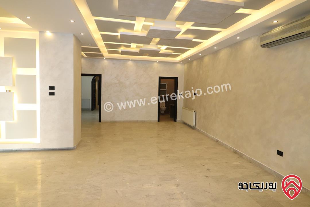 شقة فاخرة أرضية مساحة 240م داخلي و 100م خارجي للايجار في عمان - الصويفية