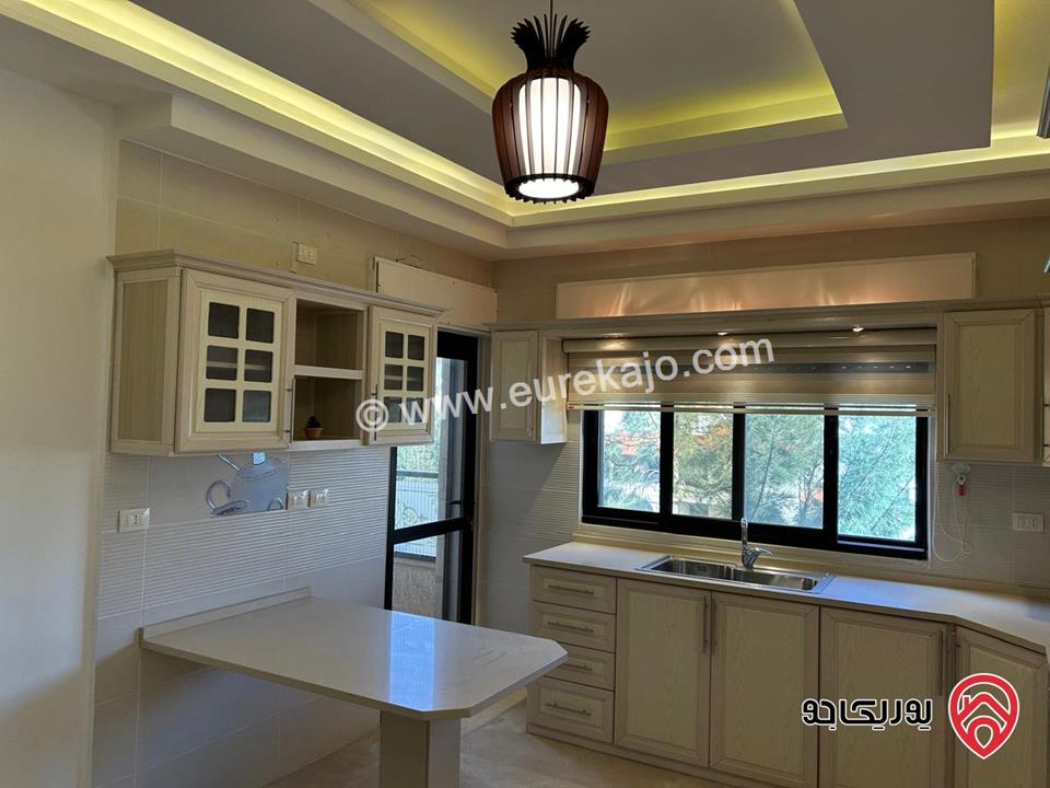 شقة سوبرديلوكس طابق ثالث مساحة 125 متر للبيع في عمان - الدوار السابع