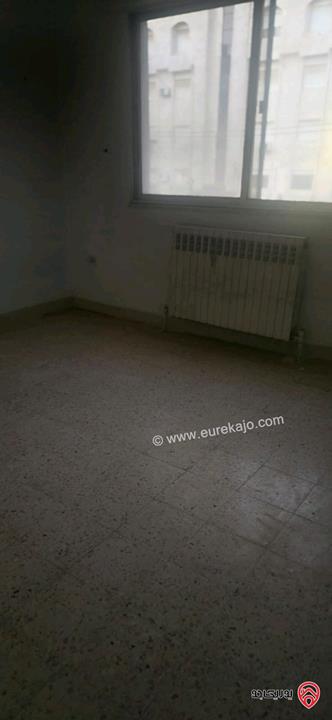 شقة طابق ثاني مساحة 147م للبيع في عمان - ام اذينة