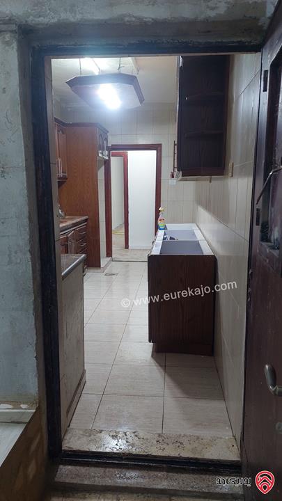 شقة طابق أول مساحة 120م للبيع في عمان - ماركا الشمالية 