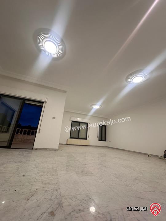 شقة طابق ثاني مساحة 220م للايجار في عمان - دير غبار 