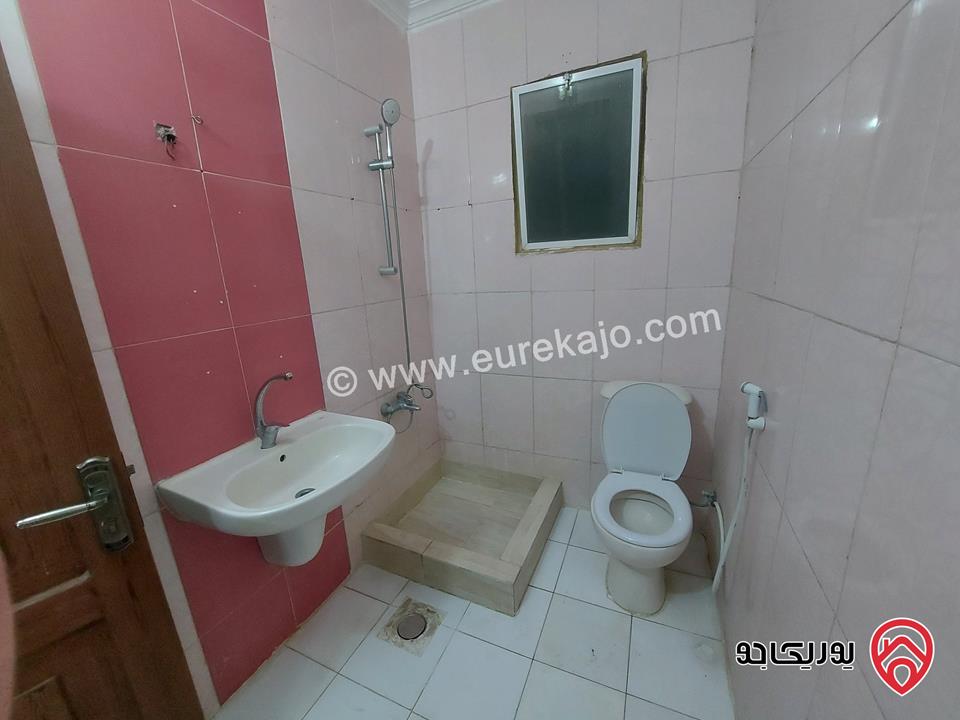 شقتين(ستوديوهات) بقوشان واحد مساحة 106م للبيع في اربد منطقة اربد مول