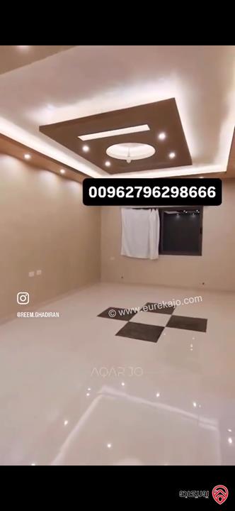 منزل مستقل مساحة 380م على أرض 318م للبيع في عمان - ابو نصير 
