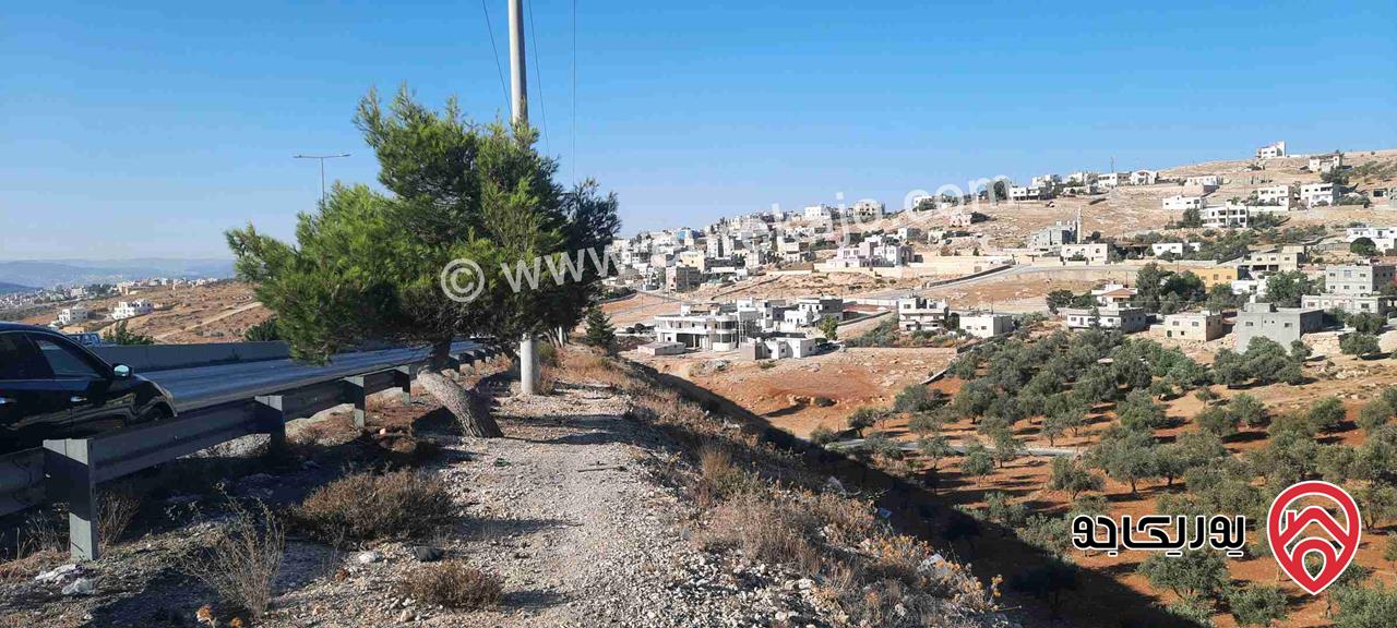 ارض مساحة 5 دونم و 500م للبيع في جرش بواجهة على شارع اربد عمان 