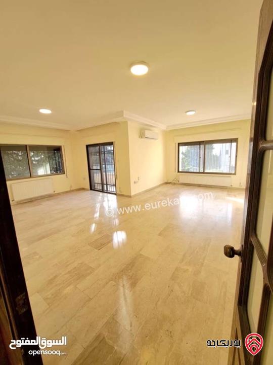 شقة طابق اول مساحة 250م للايجار في عمان - دير غبار