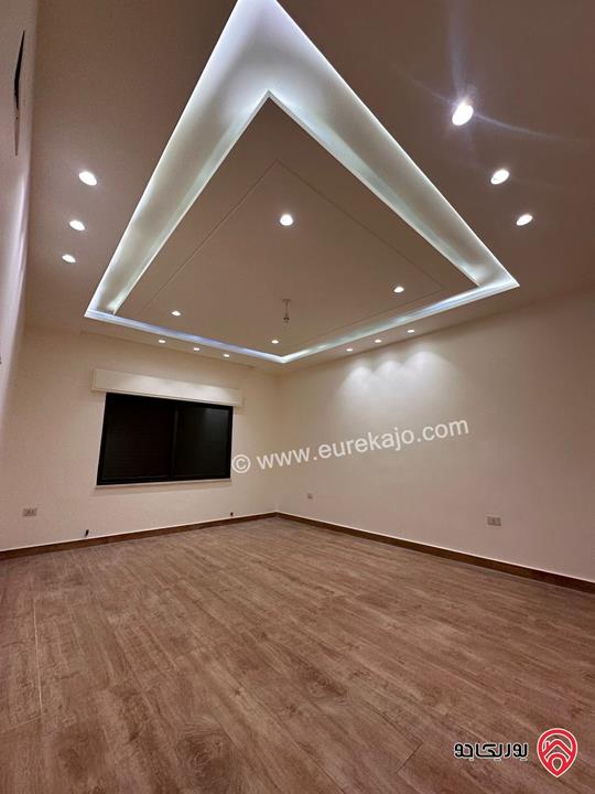 شقة طابق ثالث مساحة 165م للايجار في عمان - تلاع العلي 