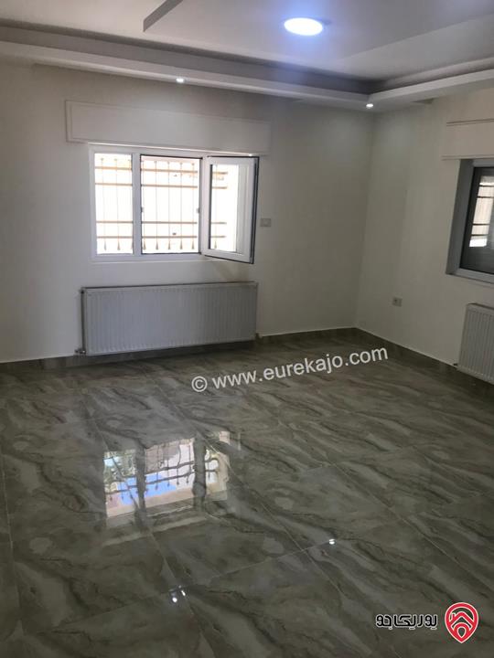 فيلا مجددة مساحة 440م على أرض 980م للبيع في الفحيص – منطقة الرهوة موقع مميز 