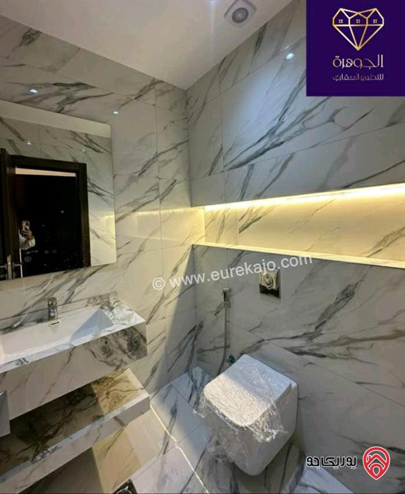 شقة طابق أخير مع روف دوبلكس فاخر مساحة 220م لم يسكن للبيع في عمان - تلاع العلي 